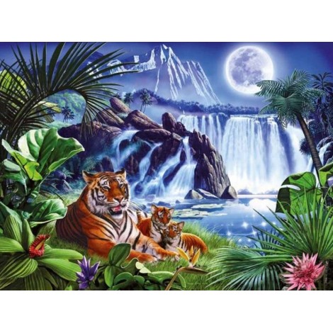 Tiger am Wasserfall