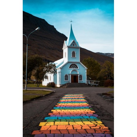 Blauer Kirchen Regenbogen