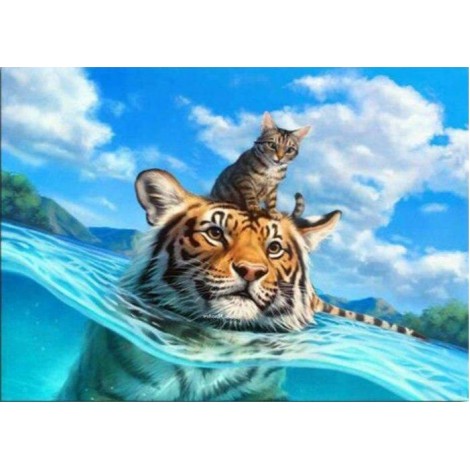 Tiger mit Katze im Wasser